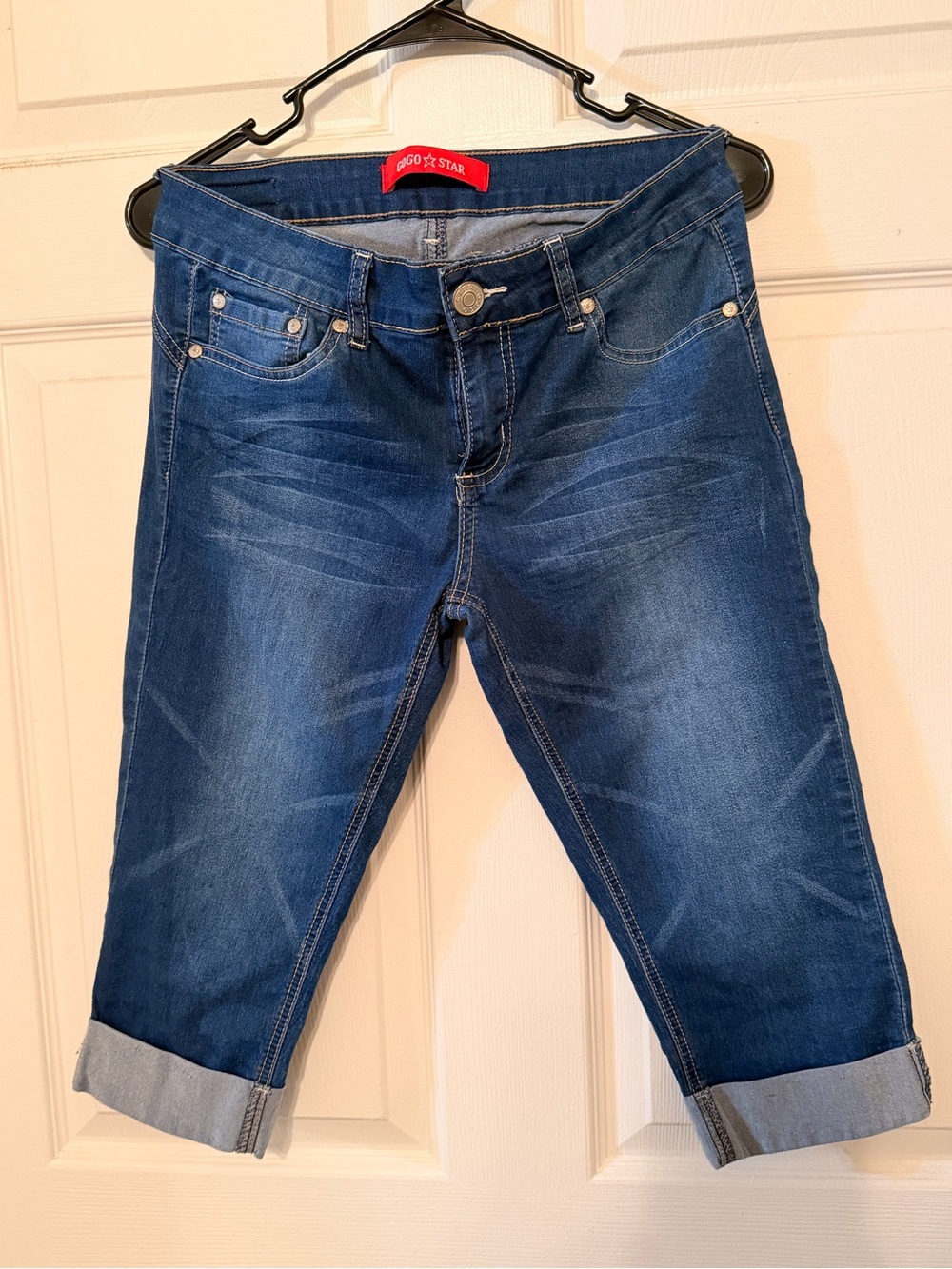 GOGO Star Blue Cropped Roll-Cuff Women's Jeans